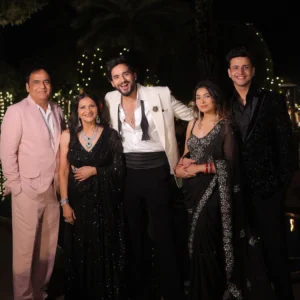 what is abhishek malhan age