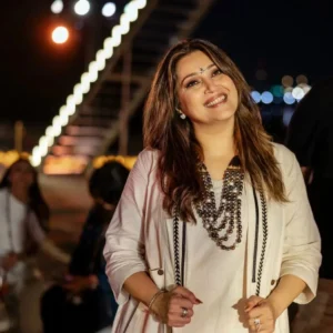 niki aneja walia age