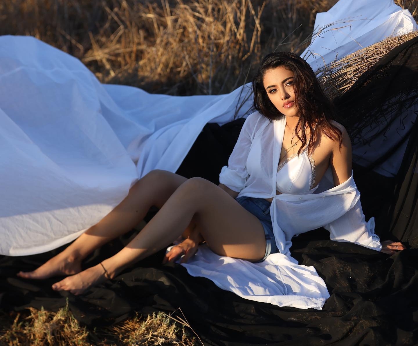 malvika sharma hot