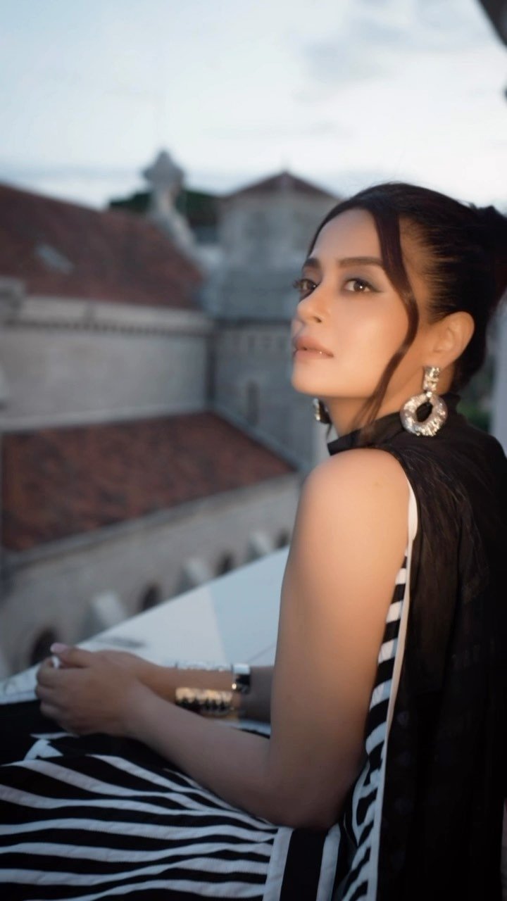 Surveen Chawla Age